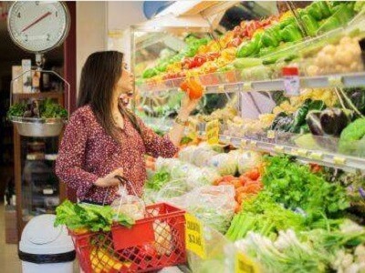 Los productos frescos representaron un 43% del gasto anual en alimentación de los hogares españoles