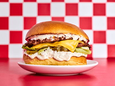 Las smash burgers crecen un 217% en el último año gracias al delivery